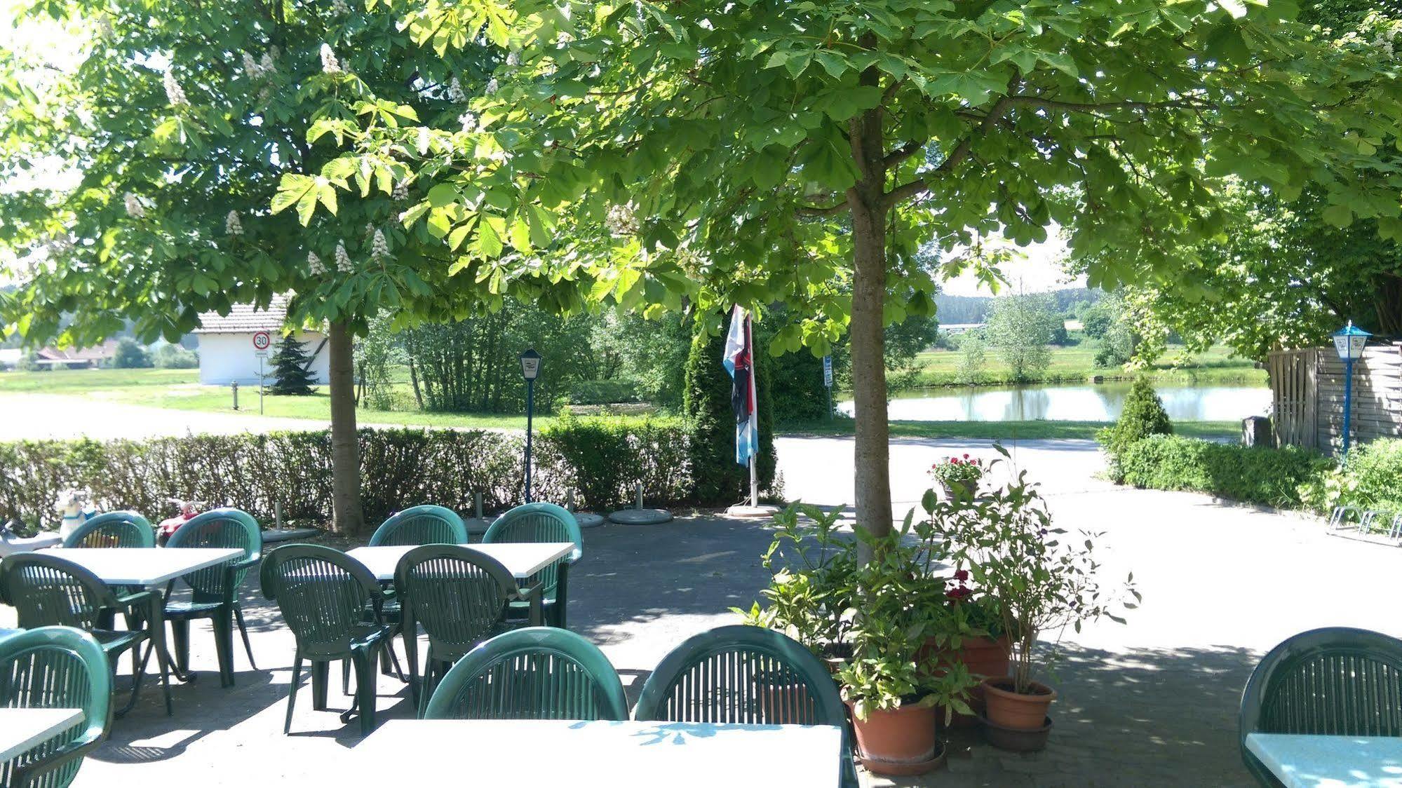Gasthaus Pension Rezatgrund Windsbach Exteriér fotografie